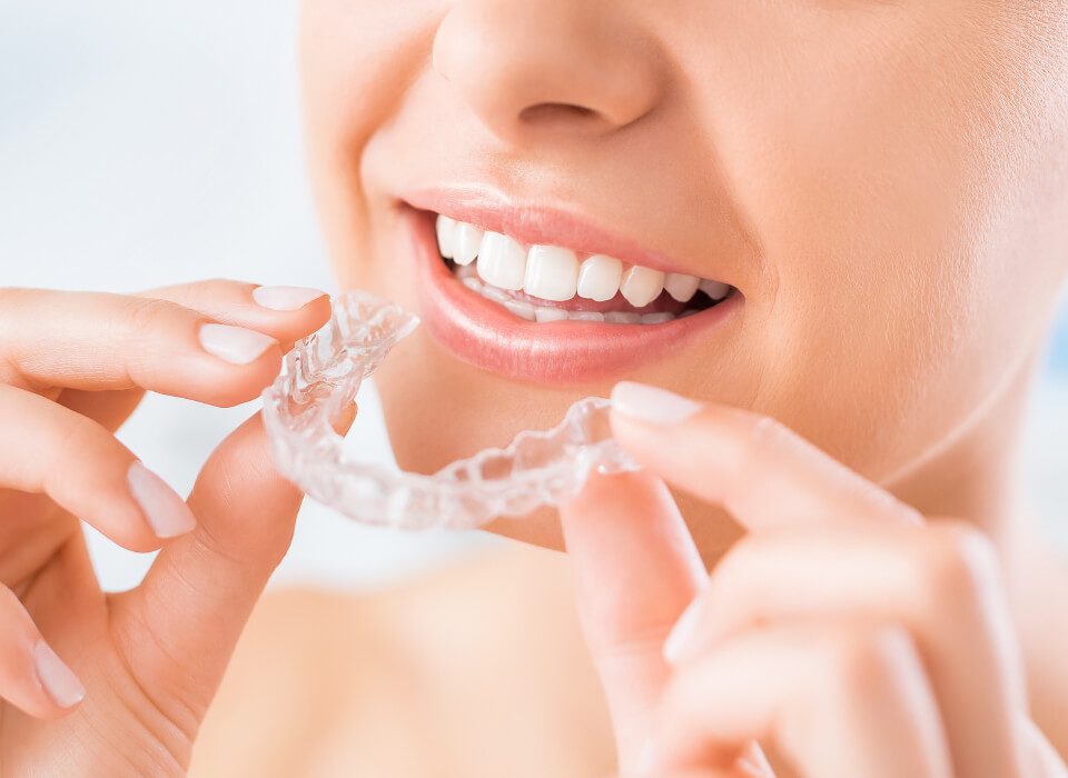 Invisalign ortodonti tedavisi hakkında bilinmesi gerekenler